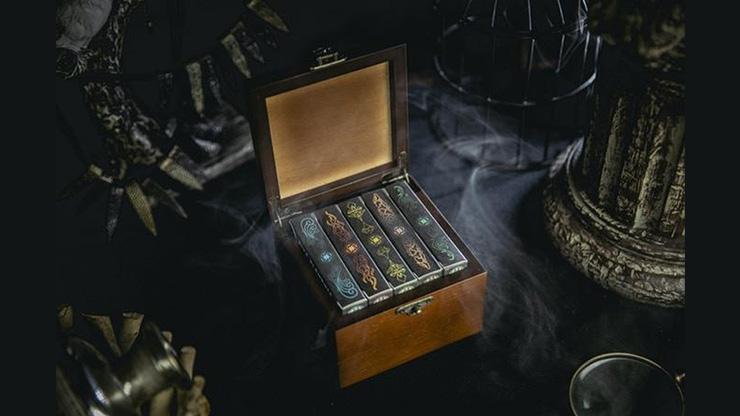 Five Elements Playing Cards Collection Set TCC Presents bei Deinparadies.ch