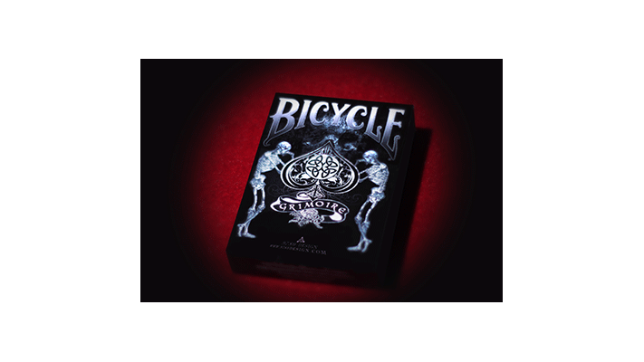 Grimoire Bicycle Deck by US Playing Card Titanas bei Deinparadies.ch