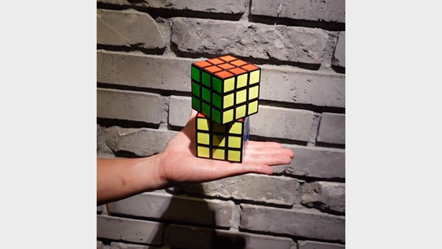 Latex Cube Gimmick Tejinaya bei Deinparadies.ch